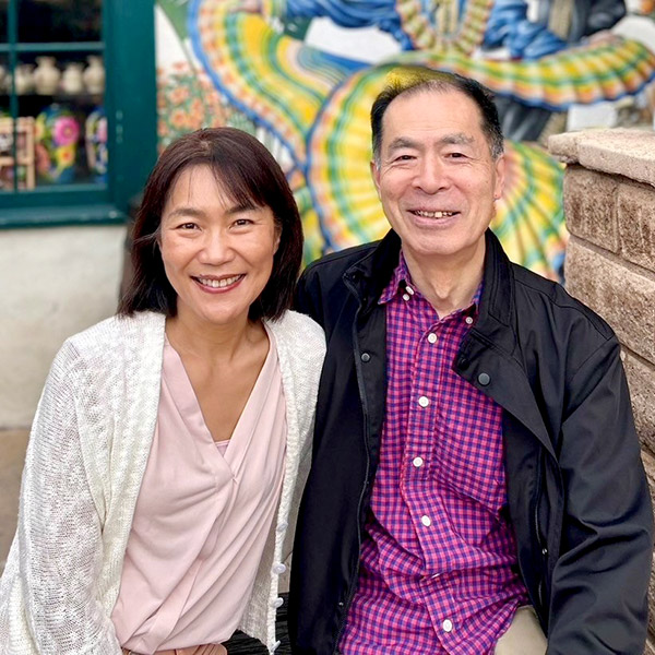 image of Pastor Yujin Hayashi and his wife